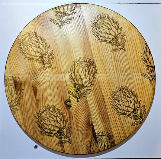 Round engraved wooden cookie