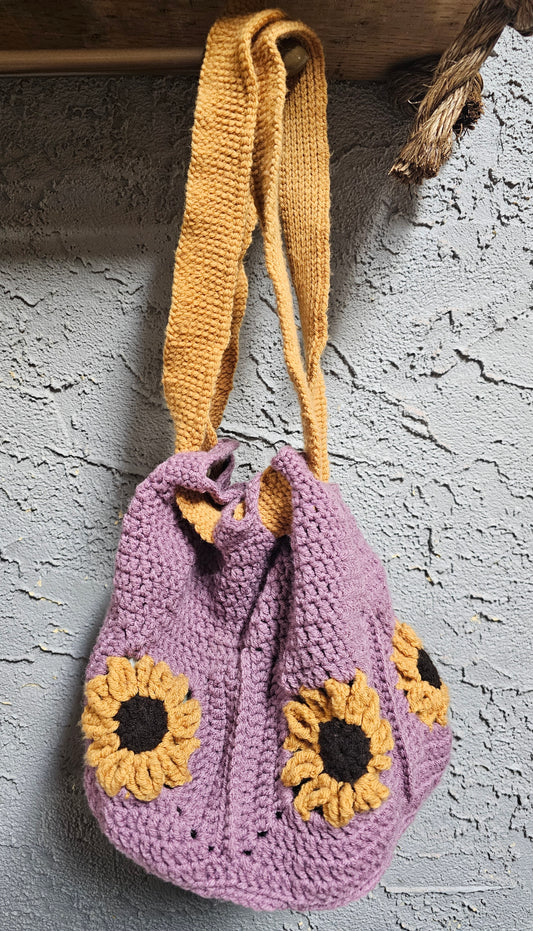 Crochet Handbag - sunflower inside